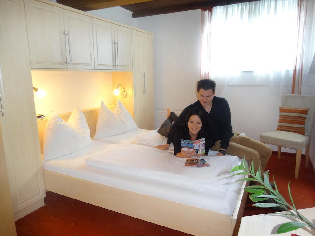 Hotel Pension Scherwirt Graz Zimmer foto